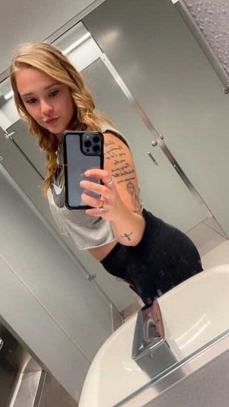 Ashley Kapalka onlyfans de