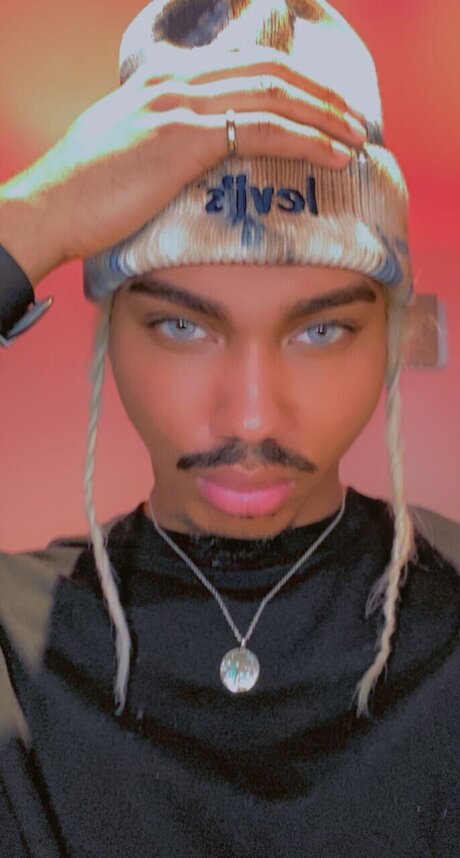 Supathroat is on onlyfans