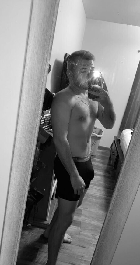 Dyln24 onlyfans photos