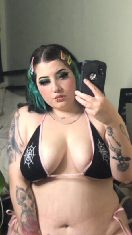 Luna Love leaked onlyfans pics