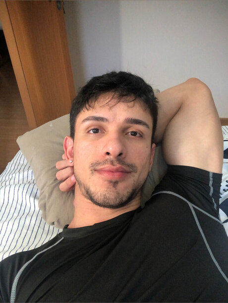 Holer Levi onlyfans lean