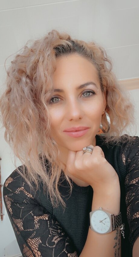 Love by Lory en onlyfans