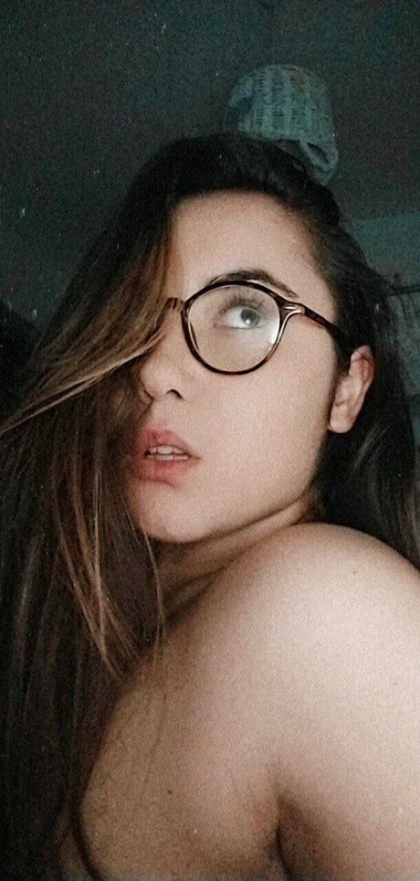 YouBestie onlyfans naked pics