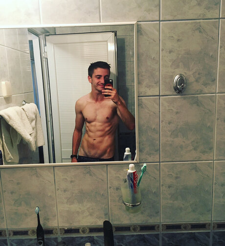 Tom Dost l xxx onlyfans