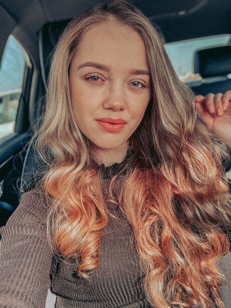 AdelinaCrisstina onlyfans boobs