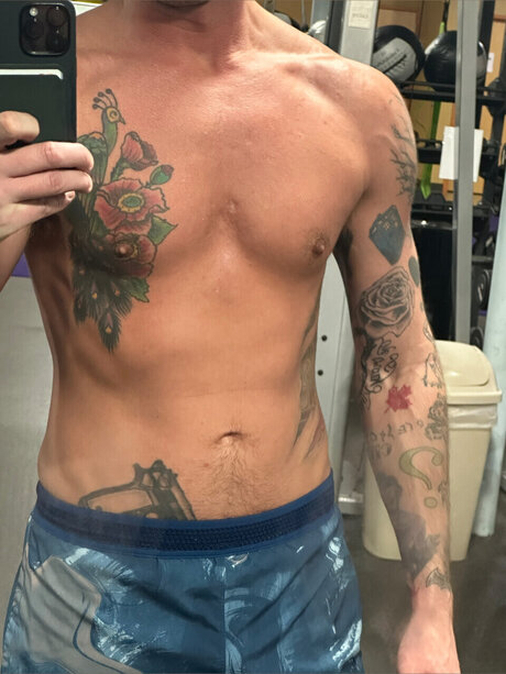 Charles Roper only fans leaks