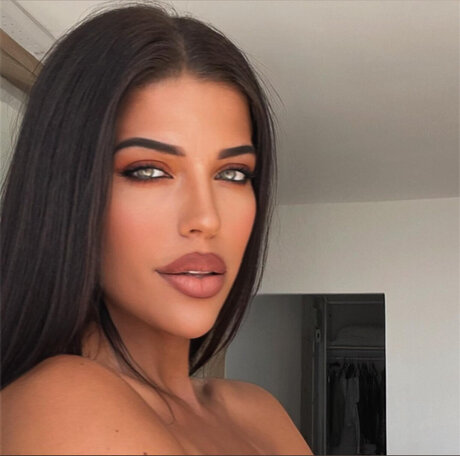 Valeria_ hot onlyfans