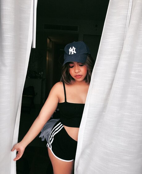 Persia Kall onlyfans leakes