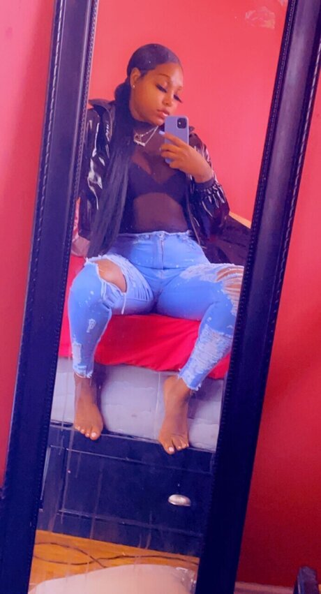 Yeaaaraee nude on onlyfans