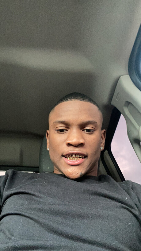 moneymakinnz onlyfans nude photos