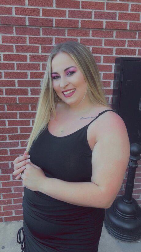 Caprice_ onlyfans free content