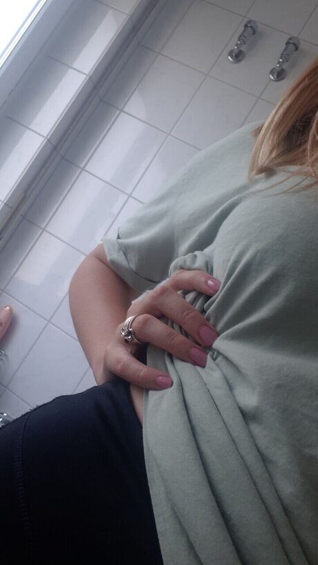 stella22m onlyfans content