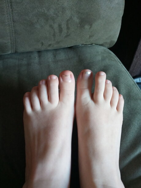 Alora Laureen leak only fans