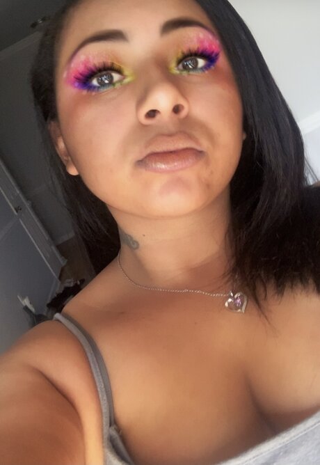 Lavishdivan onlyfans model images