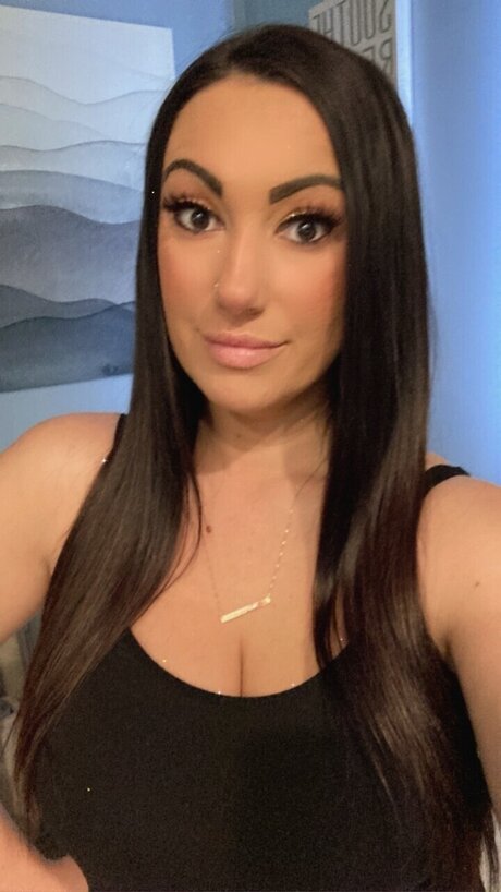 Brooke P nude onlyfans leak