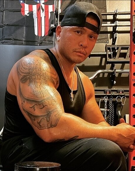 Rommel Sumague onlyfans leaked pictures