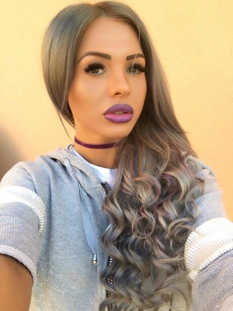 Simona Petrus onlyfans leak xxx