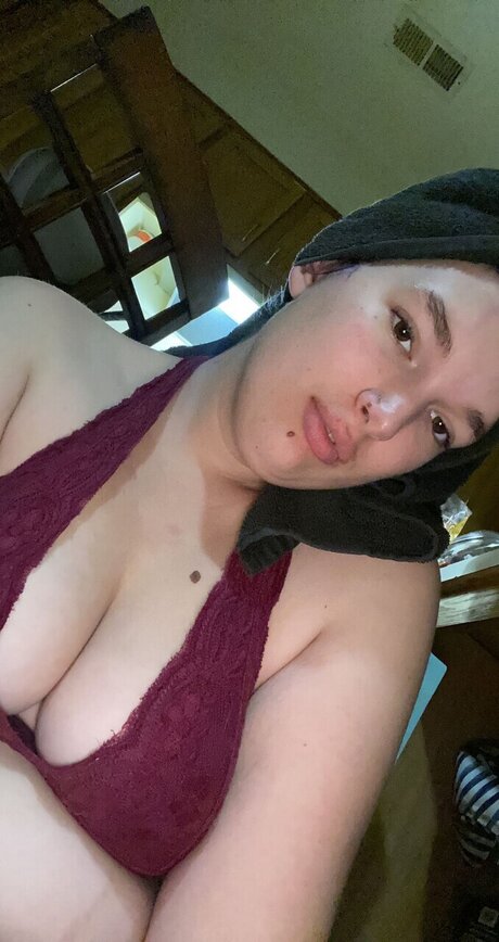 Mahayla Nielsen onlyfans strip tease