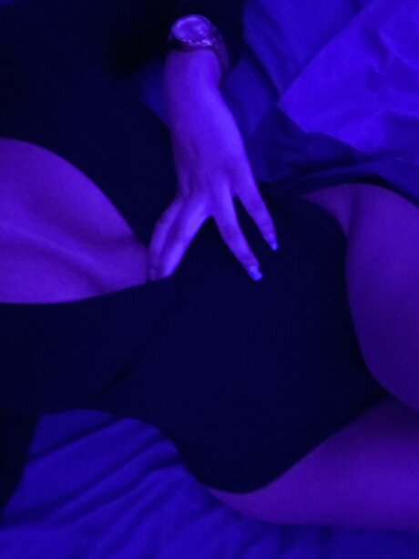 JuicyJasmine only fans photos