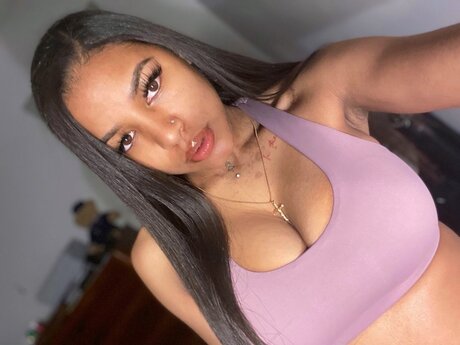 Assia McDougall onlyfans nude