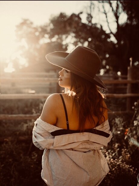 Desert Darlin_ onlyfans nide