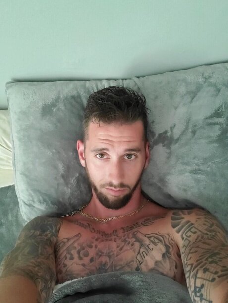 Yourdumbitch onlyfans leajs