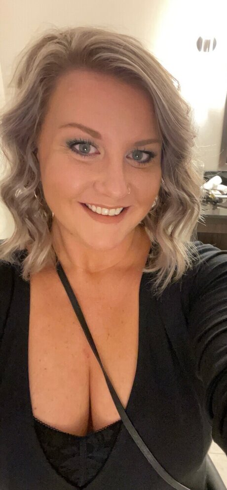 Ashley Perkins onlyfans photos