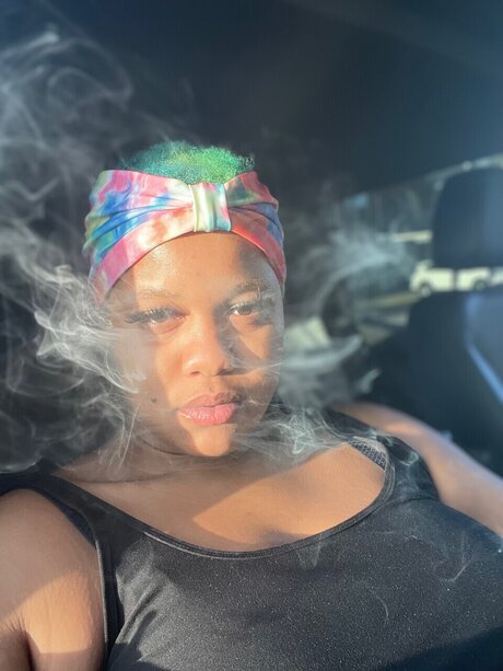 NOTTWOOFTHEM onlyfans model photo