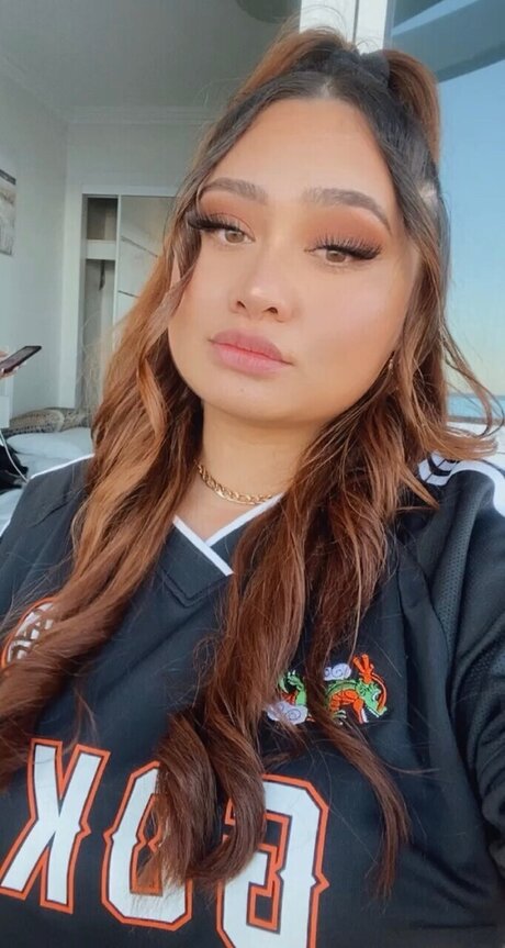 BabyMama111 onlyfans creator