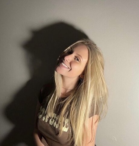 happyhayhay only fans.