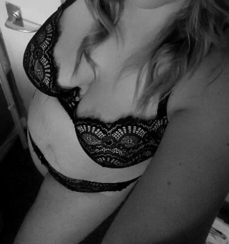 Blondie Honbria leaks onlyfans