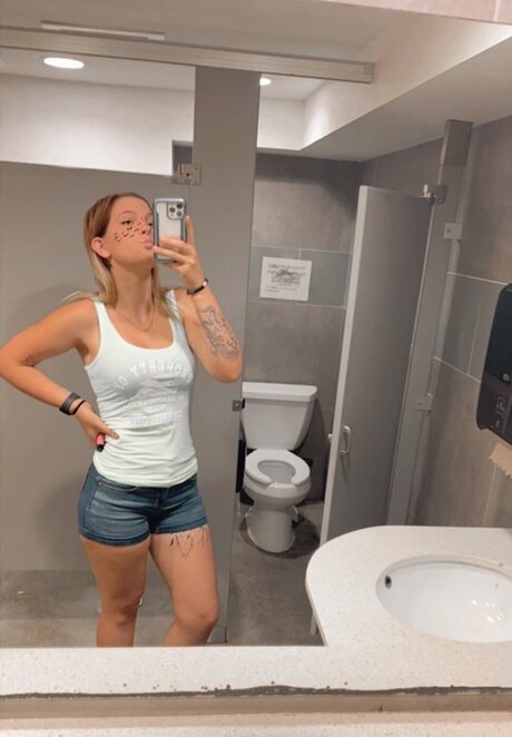 Jaybird onlyfans model