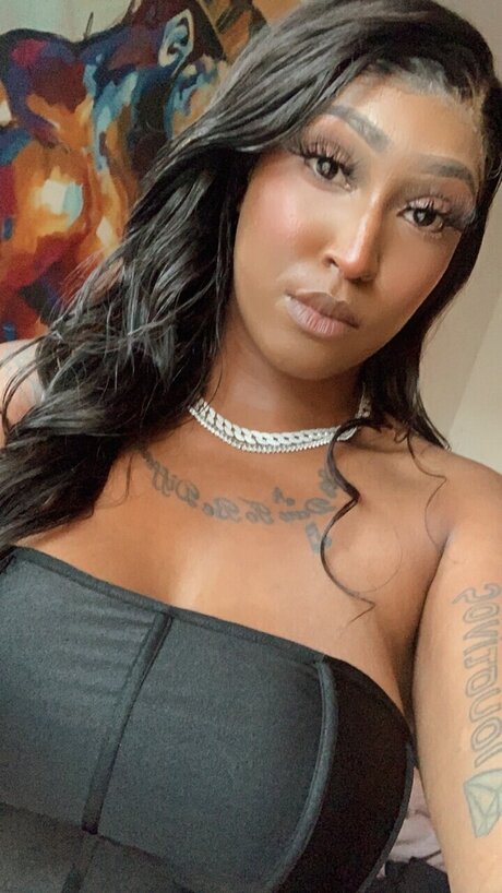 Alexandra Dickens onlyfans content leaked