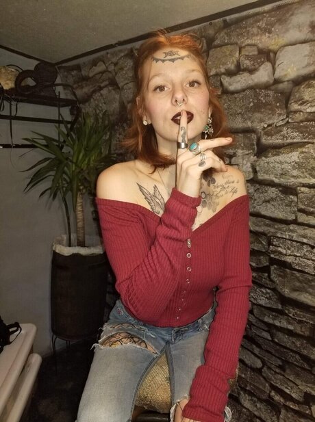 Creative Goddesses naked on onlyfans