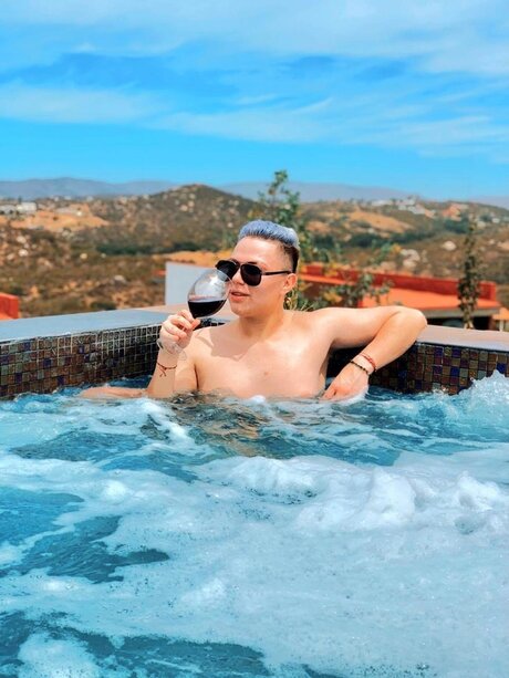 Sebastian Bautista free onlyfans