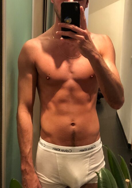 urhotlucas is on onlyfans