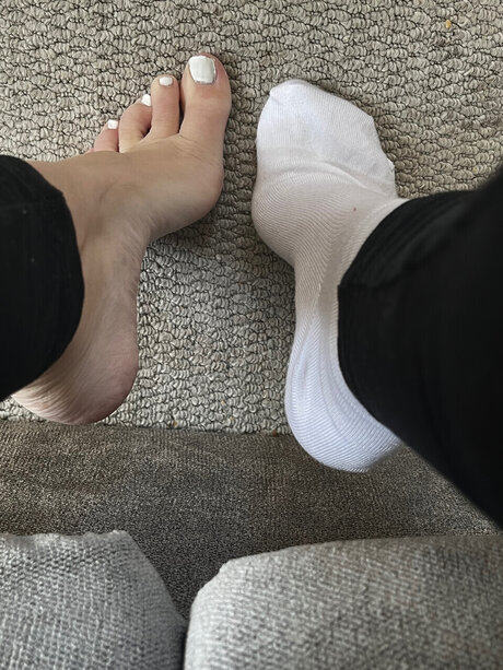 petitelittlefeet onlyfans sex leaked