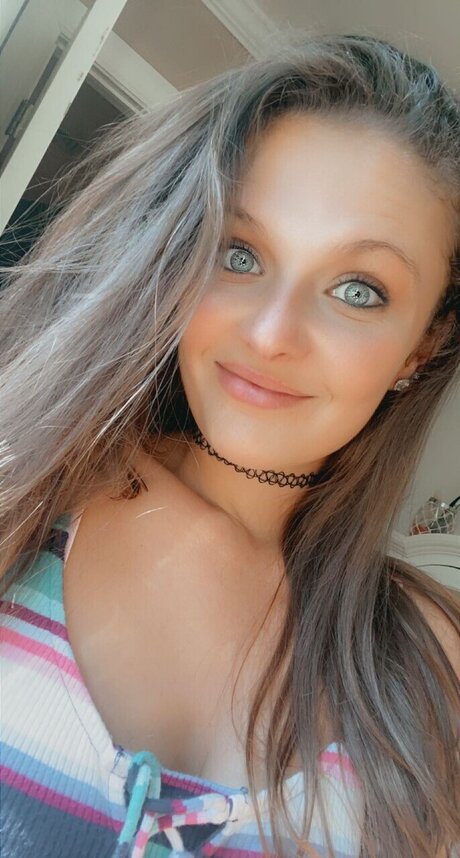 Ashley Hettrick onlyfans leaks nudes