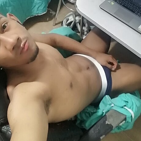 Manu Sanmartin onlyfans free content