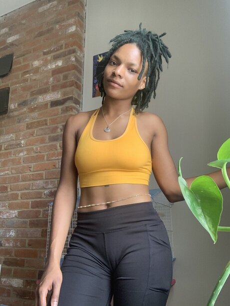 Liah Lotus onlyfans desnuda