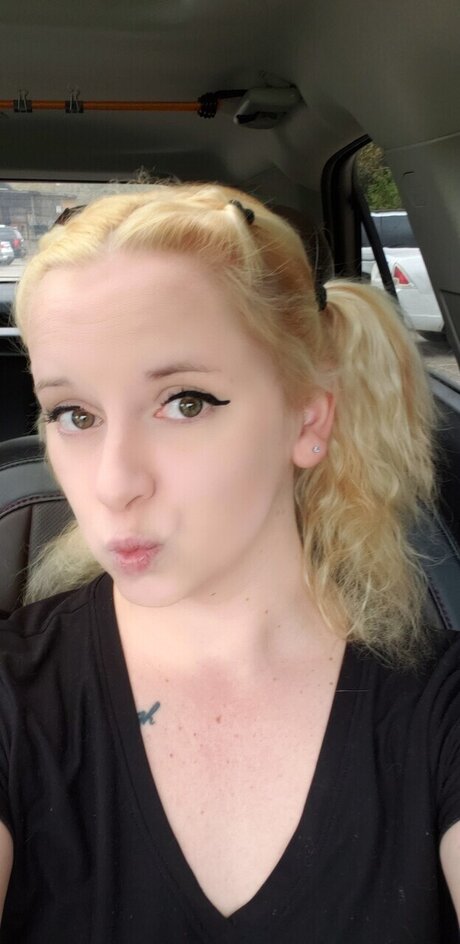 TaesFeet boobs onlyfans