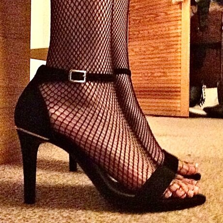 Leah Valentine onlyfans porn