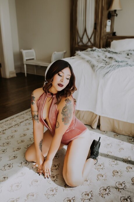 lxxxluna onlyfans leajs