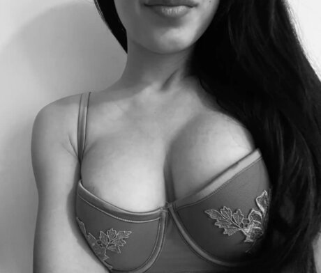 princesschloe20 naked onlyfans