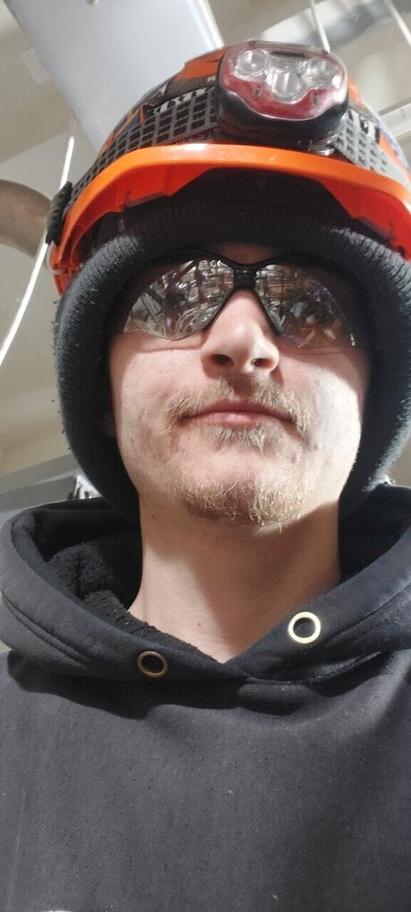 Defnotarobit strip onlyfans