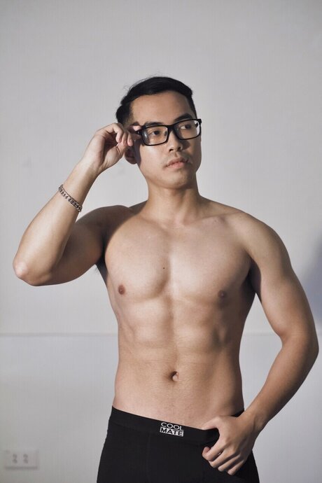 Mark Make A Living onlyfans star