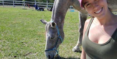 Arianna Marie onlyfans photos