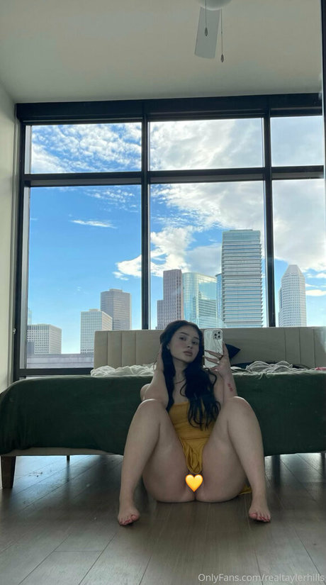 Tayler Hills leaked onlyfans nudes