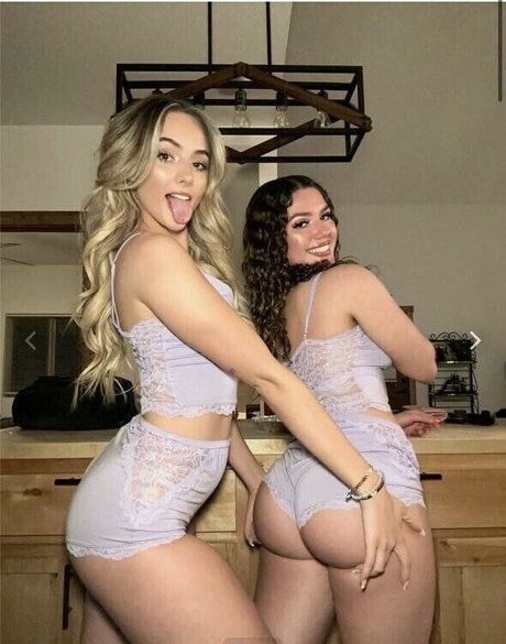 Smwea only fans pics