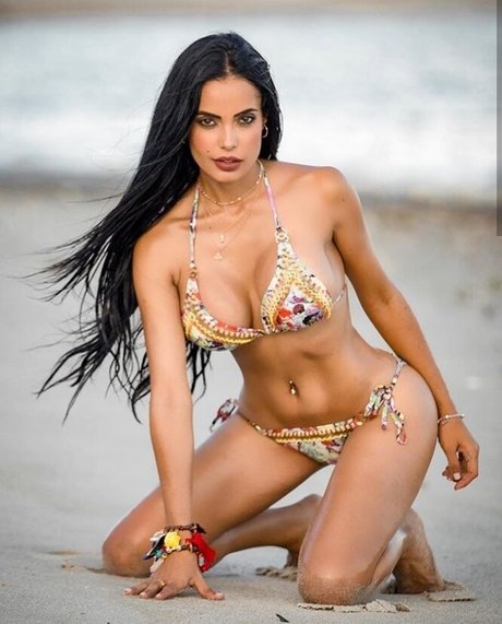 Mariell Andreina onlyfans pictures